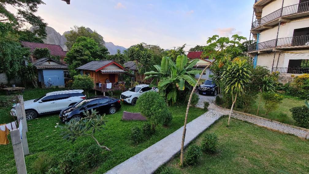 Pasanchai Bungalow Vang Vieng Exteriör bild
