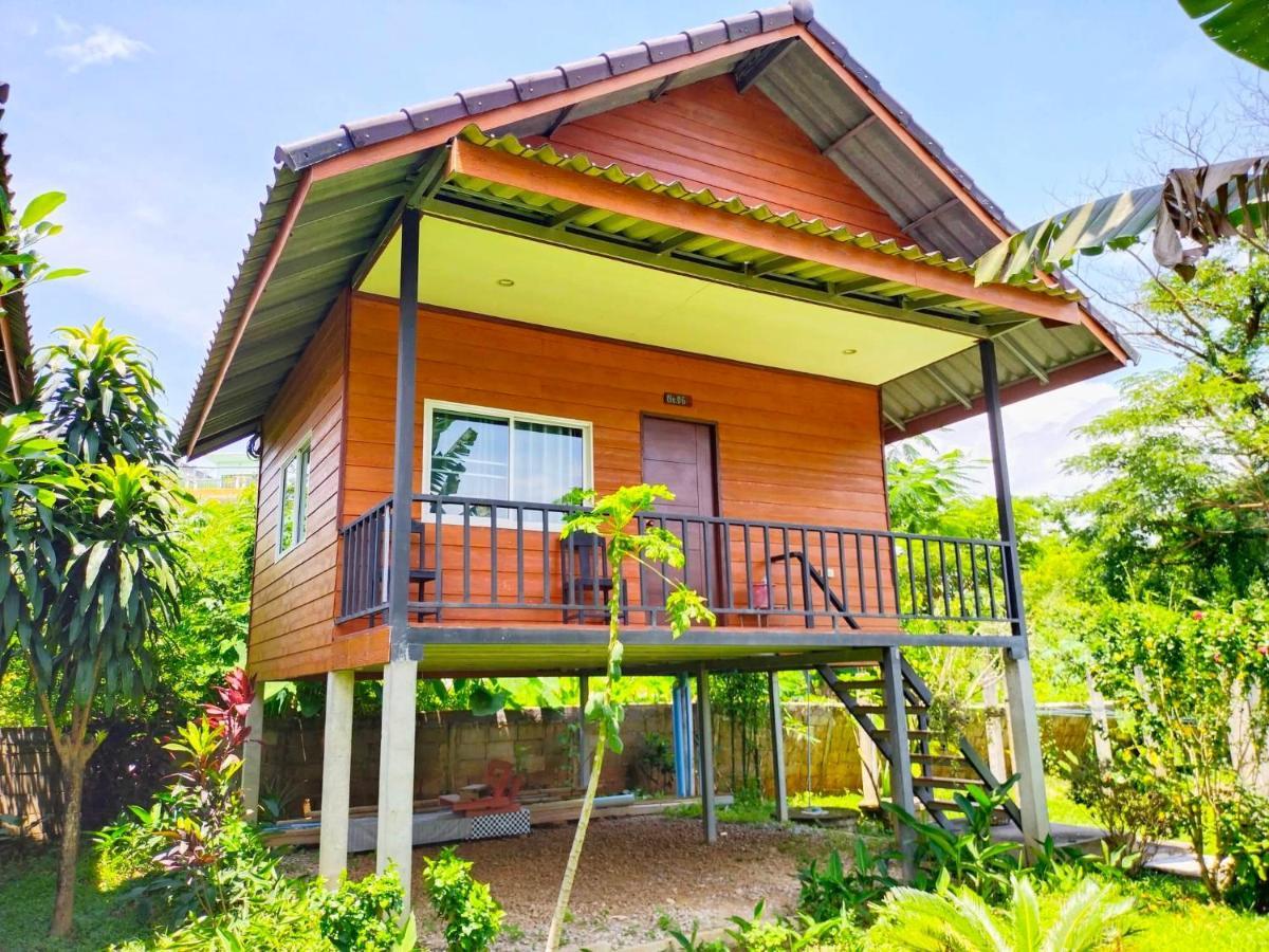 Pasanchai Bungalow Vang Vieng Exteriör bild
