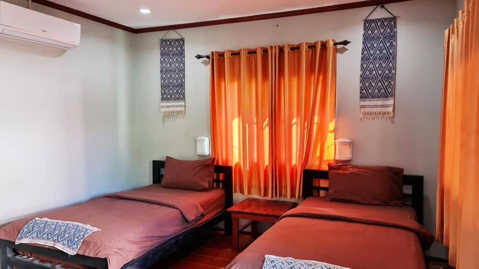 Pasanchai Bungalow Vang Vieng Exteriör bild