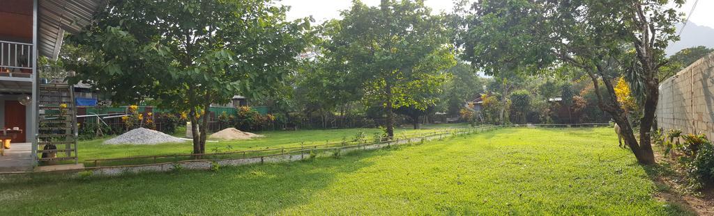 Pasanchai Bungalow Vang Vieng Exteriör bild