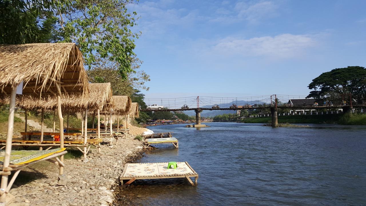 Pasanchai Bungalow Vang Vieng Exteriör bild