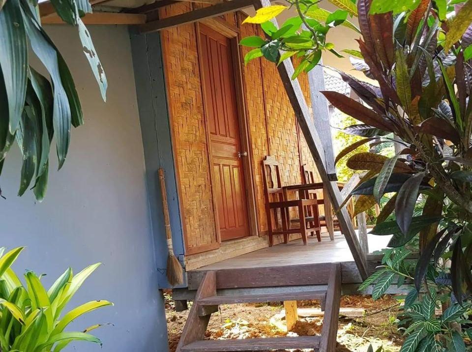 Pasanchai Bungalow Vang Vieng Exteriör bild